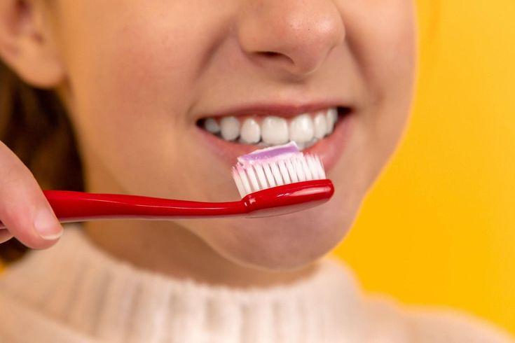 Tips Merawat Gigi Palsu Jogja Agar Sehat dan Tahan Lama